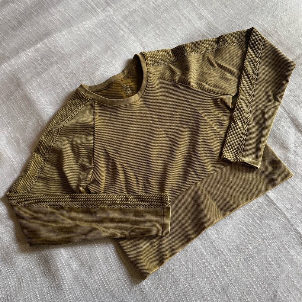 Aerie Khaki/Green Textured Long Sleeve Active Top